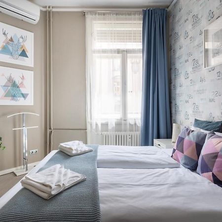 Bpr Chic Gem In The Heart Of The City Budapest Exterior foto